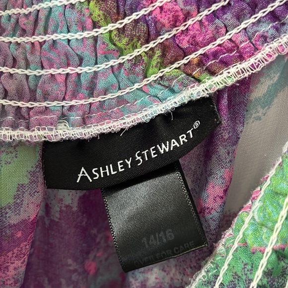 Fancy swim suit cover - Picture 5 of 5